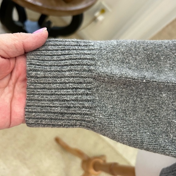 Chaps Gray Sweater with Multicolor Aztec Pattern - Picture 5 of 9